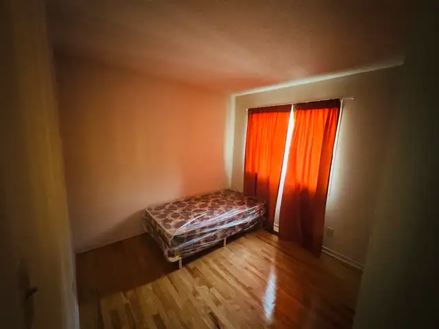 Private Rooms for Rent in Downtown Ottawa in Room Rentals & Roommates in Ottawa - Image 9