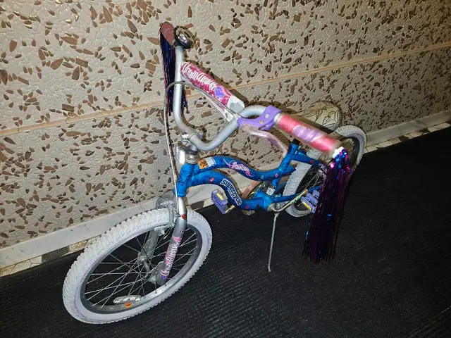 vélo de fille  in Kids in Longueuil / South Shore - Image 5