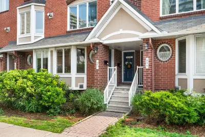 Spacious 2-Storey Unit for Rent in Centretown West! This is a great option to get more space than a...
