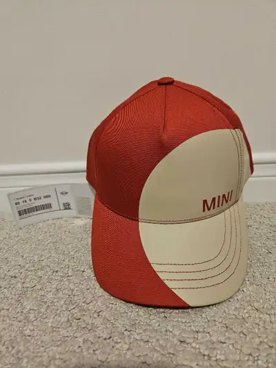 Brand New with Tags Kids Baseball Cap Hat Authontic original Auston Mini Cooper Cap Red & Ivory Adju...