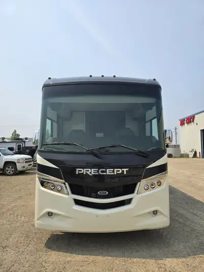 This is an exceptional motorhome with very low miles. Like new, with all of the amenities you need!...