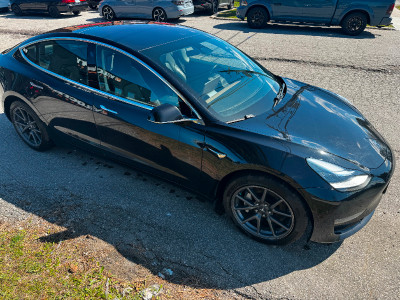 2018 Tesla Model 3 LR with FSD and Lifetime Premium Connectivity