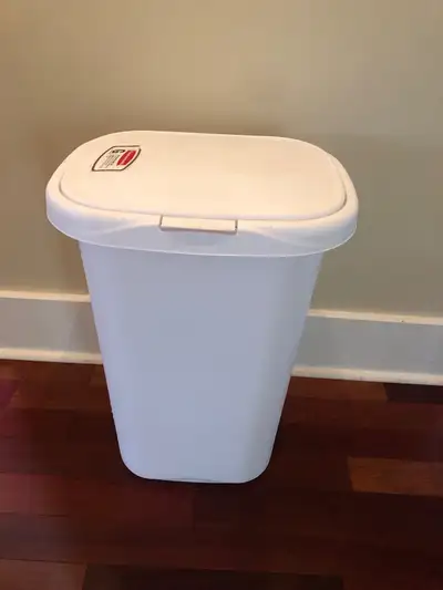 Rubbermaid Oval Touch Top Garbage Can (49.2L), View more
