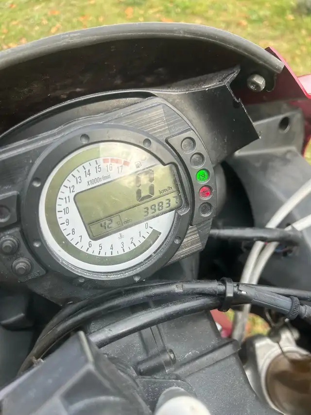 2004 zx6r in Sport Bikes in Truro - Image 7