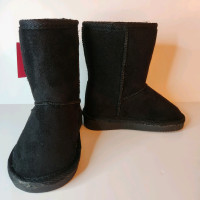 Brand New Black Fleece-Lined UGG Style Boots 4 Toddlers 