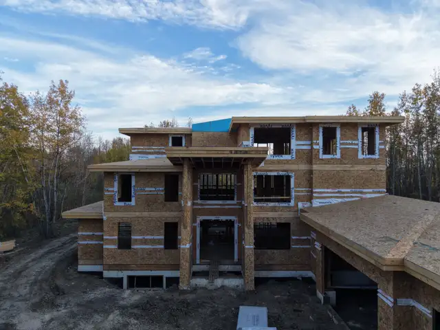 Framing contractor serving Edmonton, residential & commercial
