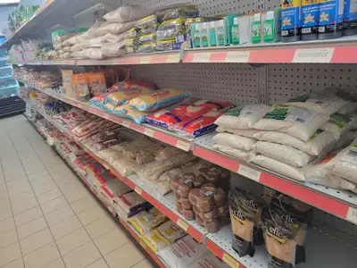 ÉPICERIE MULTI-ETHNIQUE AVEC ESPACE CUISINE À VENDRE, View more