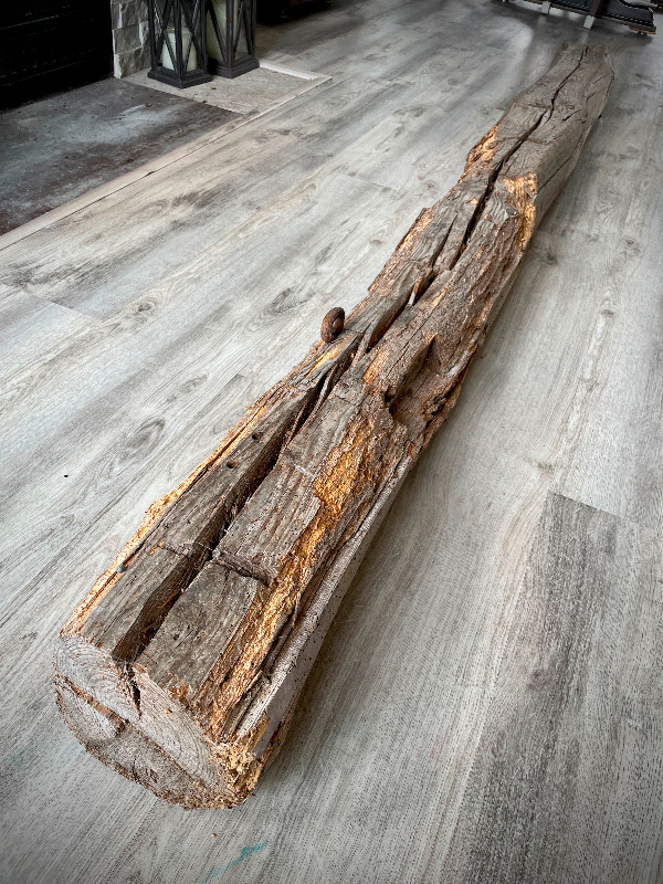 Poutre en bois de grange authentique 7.7 pi long 7pcs x 6pcs dans Décoration intérieure et accessoires  à Ville de Montréal