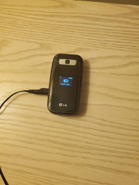 LG B470 3G Flip Phone with Camera and Bluetooth