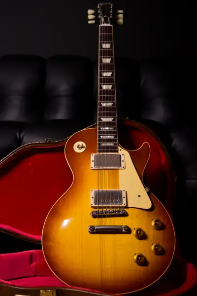 2022 Gibson Custom Shop Les Paul R8, View more