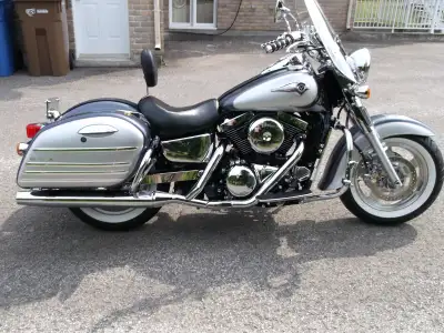 DEAL,BELLE VANTAGE TOUJOURS DISPONIBLE .Kawasaki Nomad 1500 cc injection une CLÉ EN MAIN près pour l...