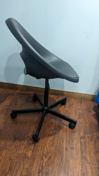 Swivel Chair in Excellent condition