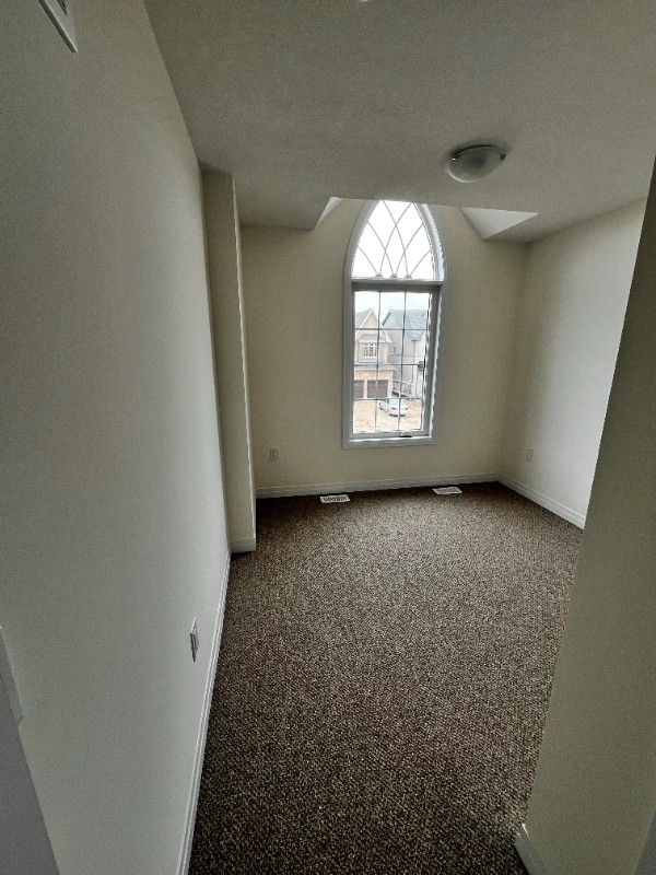 Brand New Townhouse for Rent! in Long Term Rentals in Oakville / Halton Region - Image 4