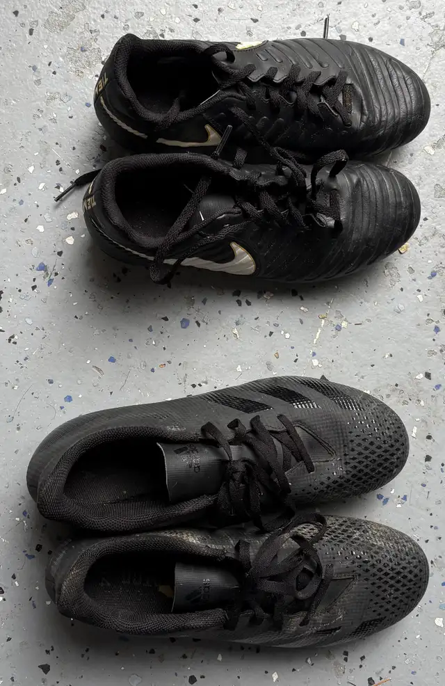 Soccer/Rugby Cleats in Soccer in City of Toronto - Image 4