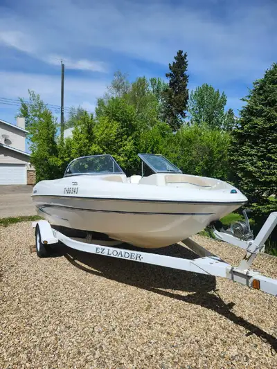 I'm selling a 2005 Glastron MX175 bowrider boat, a fantastic choice for watersports and cruising, co...