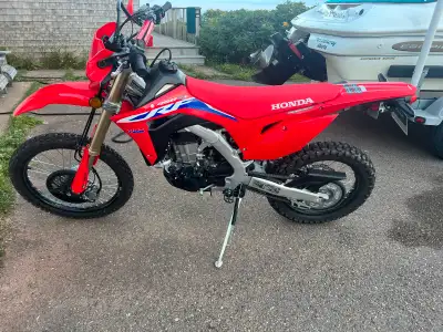 00011 kms on bike . Only mods is the license plate bracket , original will come with the bike. Looks...