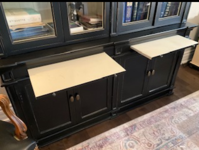 LARGE, SOLID WOOD DEBOERS BOOKCASE in Bookcases & Shelving Units in Oakville / Halton Region - Image 5