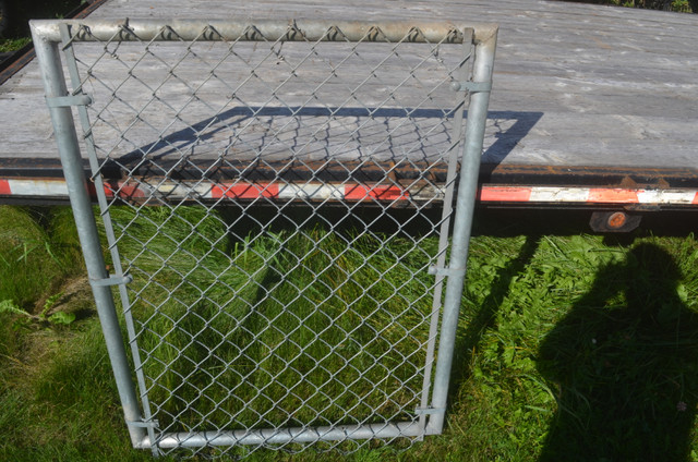 HEAVY DUTY GATES in Decks & Fences in Brockville - Image 2