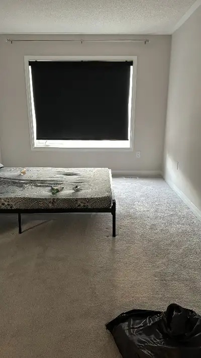 1 bedroom/ shared $900 1 master bedroom private washroom $1200 brand new shared townhouse in Thorold...