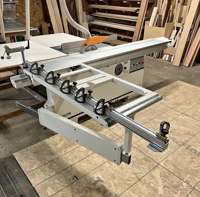 SCM Minimax SC4e Sliding TableSaw - Like New/Lease Takeover in Power Tools in London - Image 4