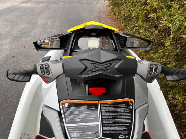 Motomarine BRP RXT X 300 2017 Bombardier in Personal Watercraft in West Island - Image 7