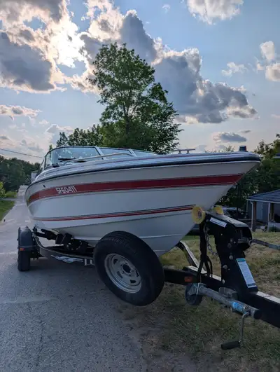 Doral 200 BR, 20' bowrider. Boat has been well taken care of as seen in the photos. Regular maintena...