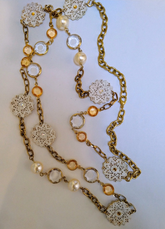 Gold tone Necklace, pearl, clear & topaz crystal beads in Jewellery & Watches in Oakville / Halton Region - Image 2