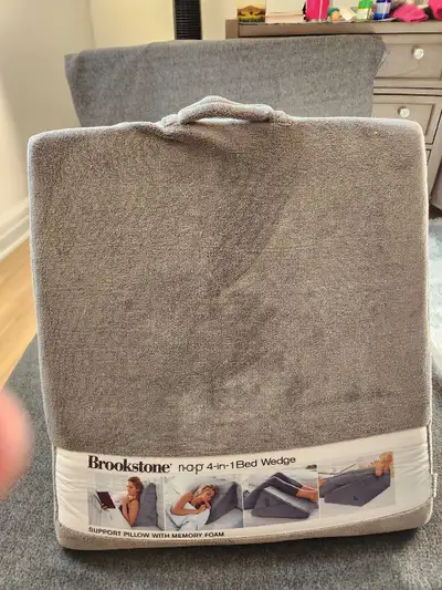 Brookstone 4-in-1 Bed Wedge Pillow Bed wedge pillow Bed wedge Bed. Price negotiable https://www.faho...