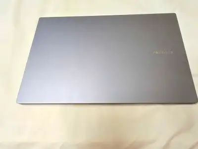 Samsung Galaxy Book4 Laptop – 8GB RAM / 256GB SSD – great Condition Samsung Galaxy Book4 laptop in g...