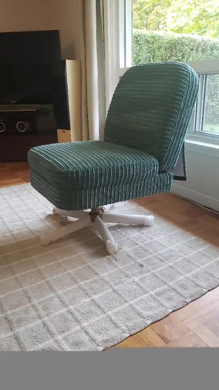 Spaulding Channel Velvet Accent Swivel Chair with Brass Base in Chairs & Recliners in Miramichi - Image 8