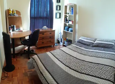 Big Beautiful APT-Share+Furn Private Room+View-2 mins to Subway!