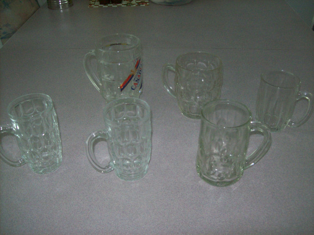 10 coupe de cristal,tasses,verres,bock,vase de cristal dans Vaisselle et articles de cuisine  à Laval/Rive Nord - Image 3