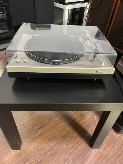 Sony PS-3300 2-Speed Direct-Drive Turntable. Made in Japan. (1976). Rare collectible model. Excellen...