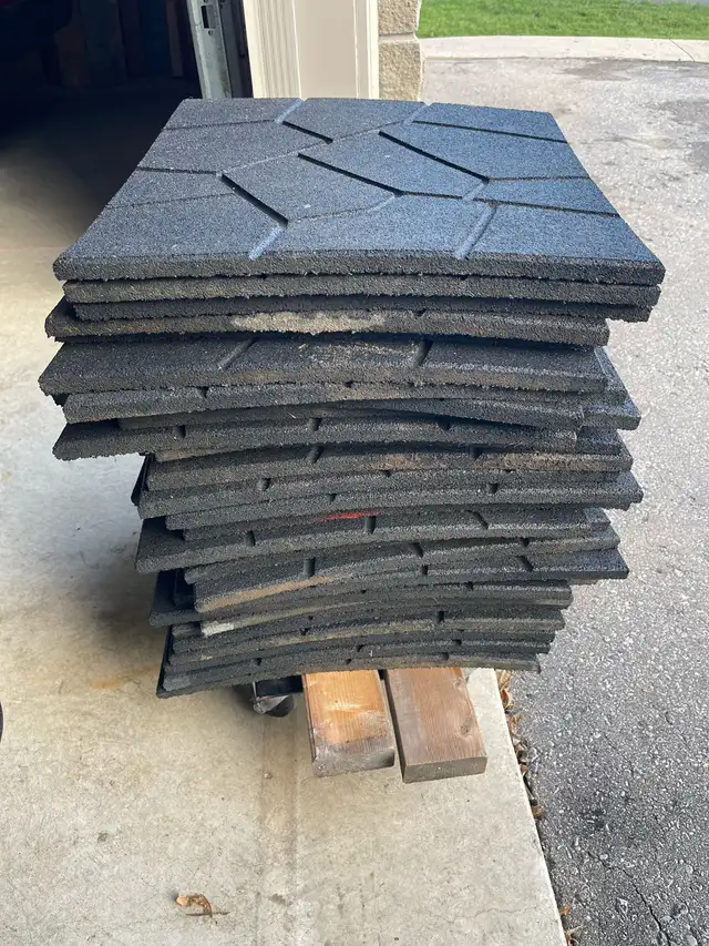 rubber pavers/tiles  in Floors & Walls in Markham / York Region - Image 4