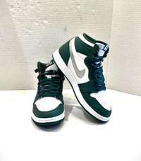 Nike Air Jordan - LIKE NEW - Youth 5 - $ 100 FIRM