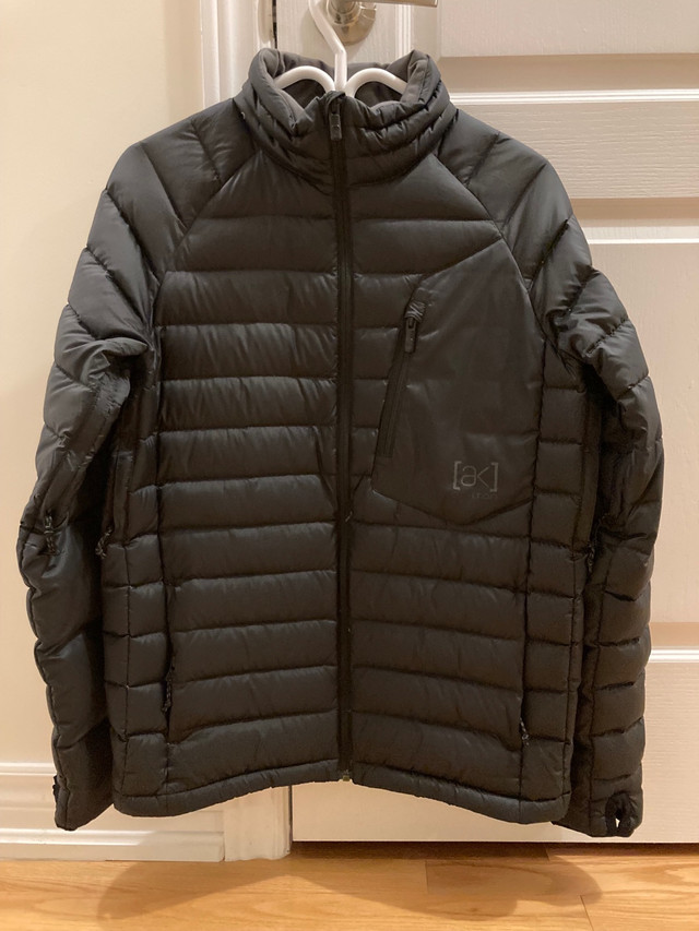 Burton [ak] Down Jacket in Snowboard in Mississauga / Peel Region