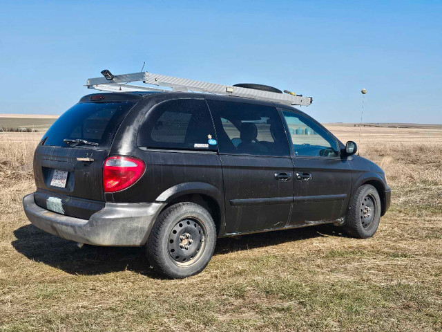2006 dodge grand  caravan  in Cars & Trucks in Calgary - Image 4