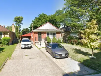 Basement for Rent: Available immediately, a shining basement with separate entrance, lots of lights....