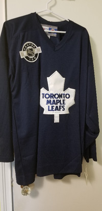 Toronto Maple Leafs Vintage "Center Ice" CCM Practice Jersey NEW