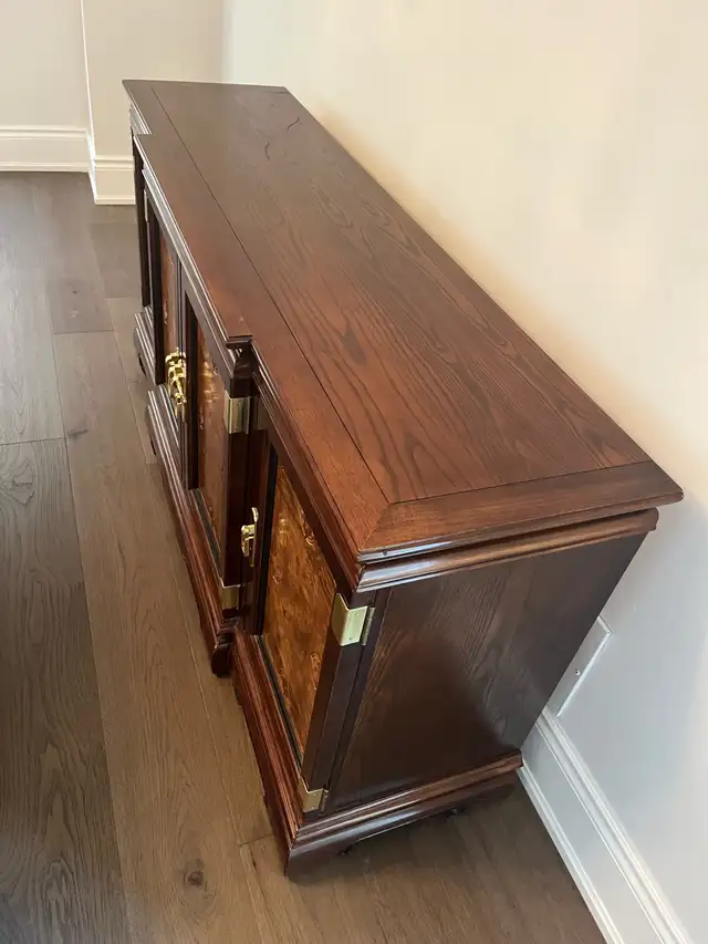 Wood Dining Table, Buffet Cabinet & 6 chairs in Hutches & Display Cabinets in Markham / York Region - Image 3
