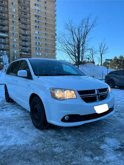 Engine and transmission are in excellent condition (10/10). The vehicle runs and drives great with n...