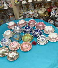 Antique English Bone China Coalport tea cups and Saucers, price 