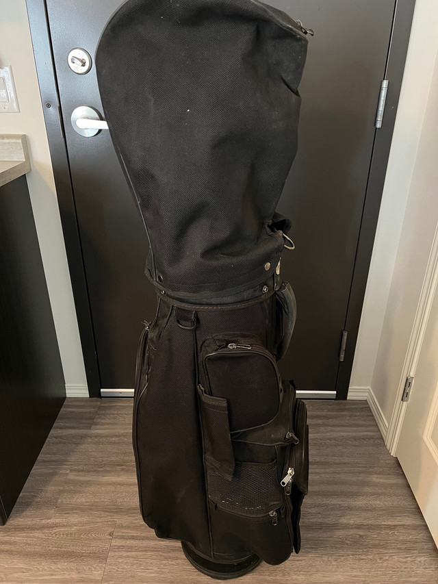 Bennington Cart Bag in Golf in Winnipeg - Image 2