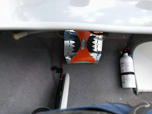 Bateau 4.3L 18.5 pieds Wake édition in Powerboats & Motorboats in Sherbrooke - Image 11