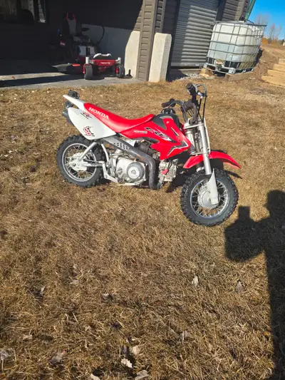 Selling great condition CRF50 dirt bike that kids have out grown