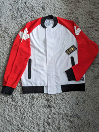 Team Canada Olympic Men’s Hockey Zip up - size L