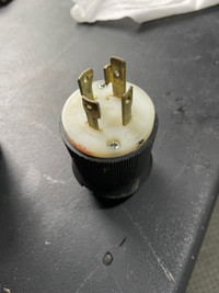 30A male plug end