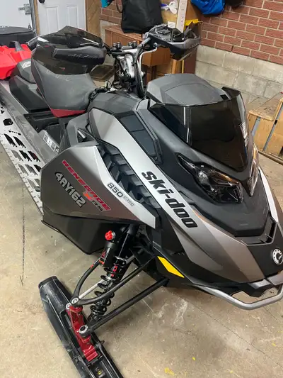 2023 renegade xrs 850 Runs awesome well maintained. Studded 1.5 ice ripper New carbides, just put hi...