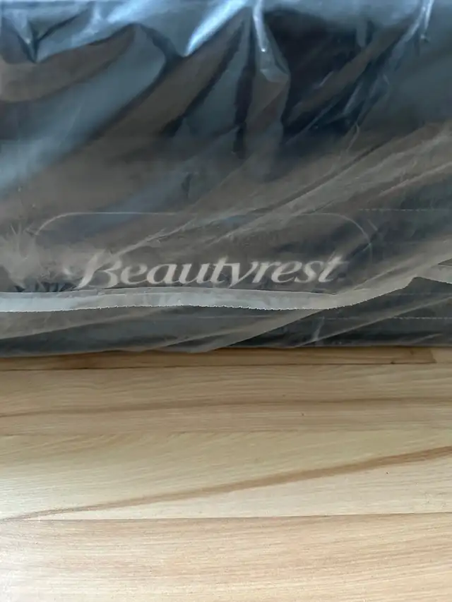 Frigo Whirpool à vendre 350$ in Refrigerators in City of Montréal - Image 7