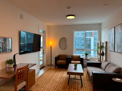 NEW 2 BED/2BA plus SOLARIUM - Furnished